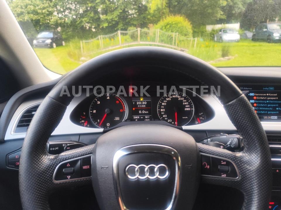Audi A4 2011 — photo 21