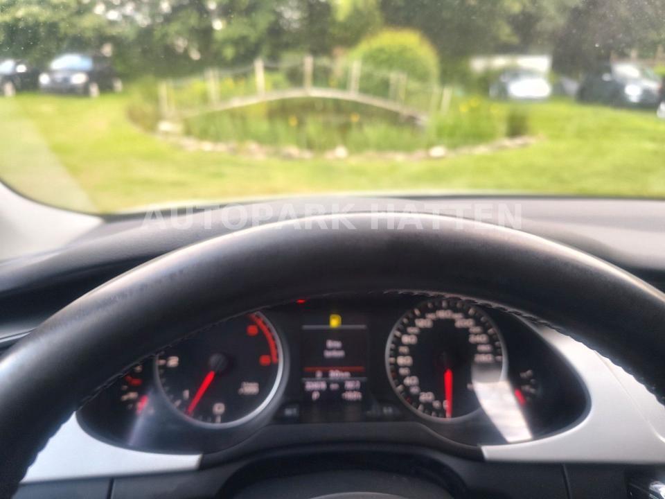 Audi A4 2011 — photo 27