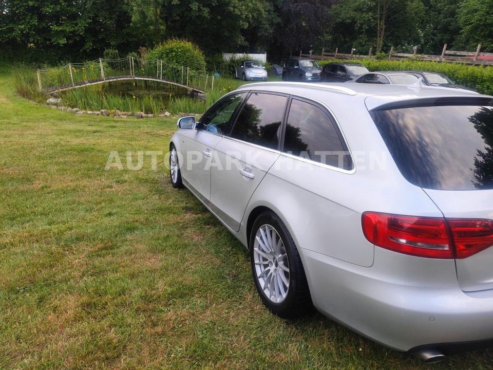 Audi A4 2011 — photo 9