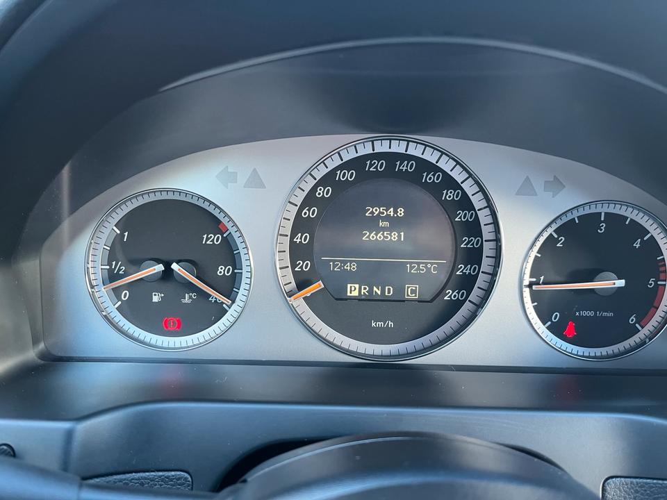 Mercedes Benz C 220 2008 — photo 14