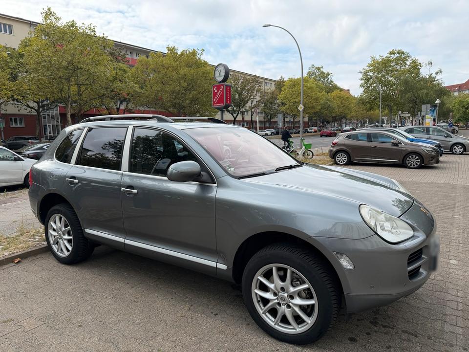 Porsche Cayenne, 2004