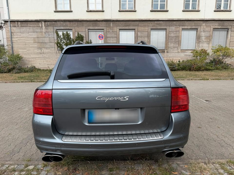 Porsche Cayenne 2004 — photo 6