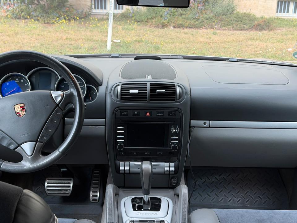 Porsche Cayenne 2004 — photo 7
