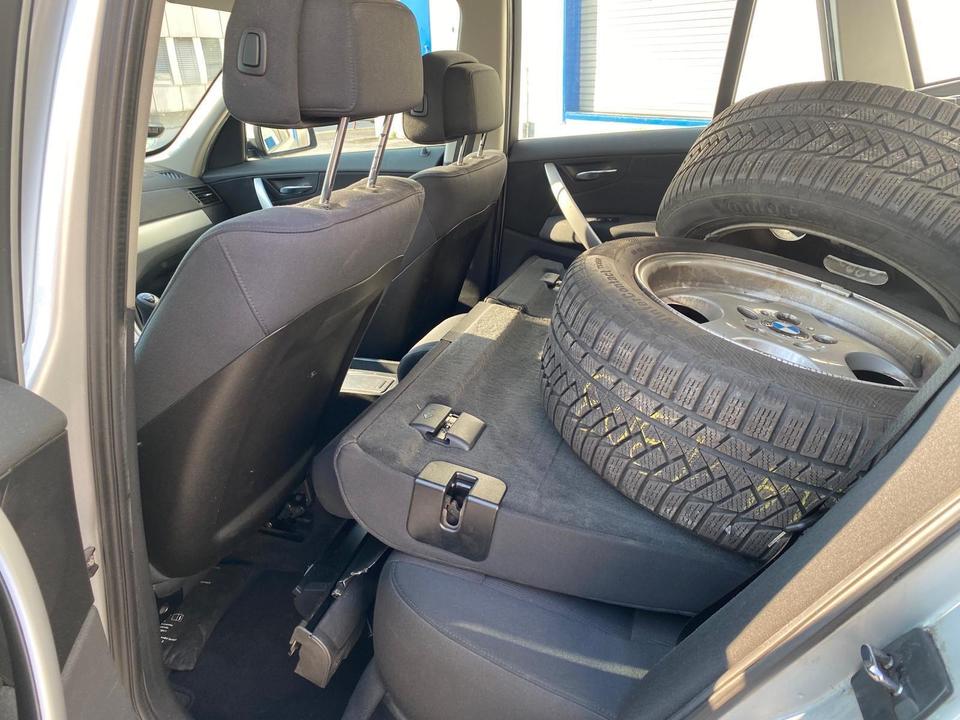 BMW X3 2009 — photo 10
