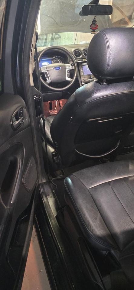 Ford S-Max 2011 — engine