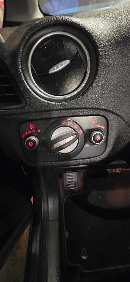 Ford S-Max 2011 — photo 5