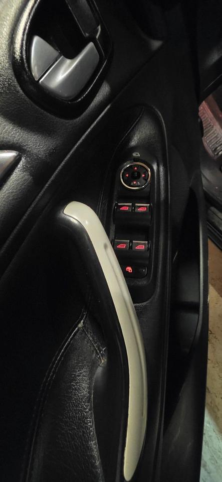 Ford S-Max 2011 — photo 7