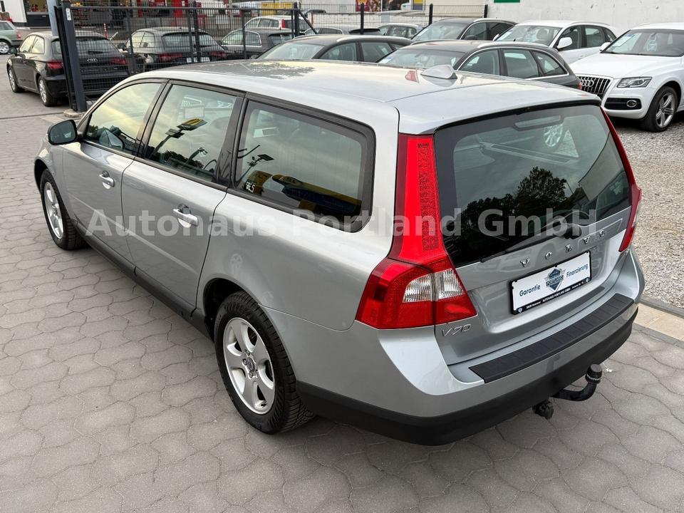 Volvo V70 2007 — photo 11