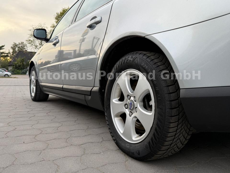 Volvo V70 2007 — photo 12