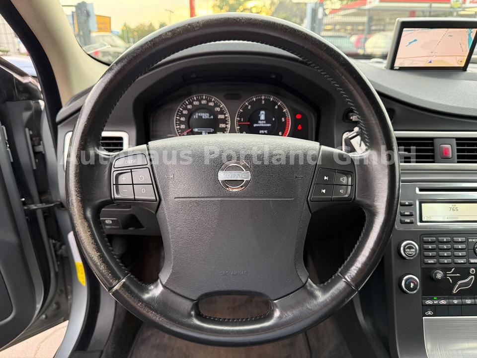 Volvo V70 2007 — photo 19