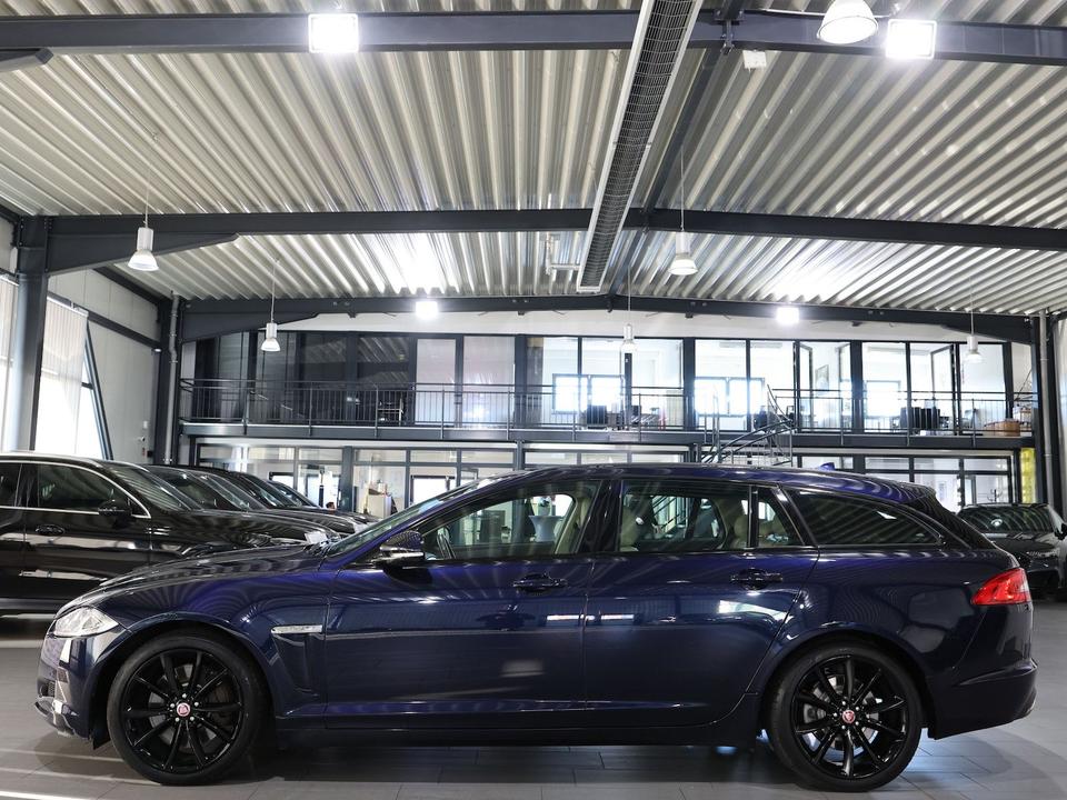 Jaguar XF 2013 — photo 7