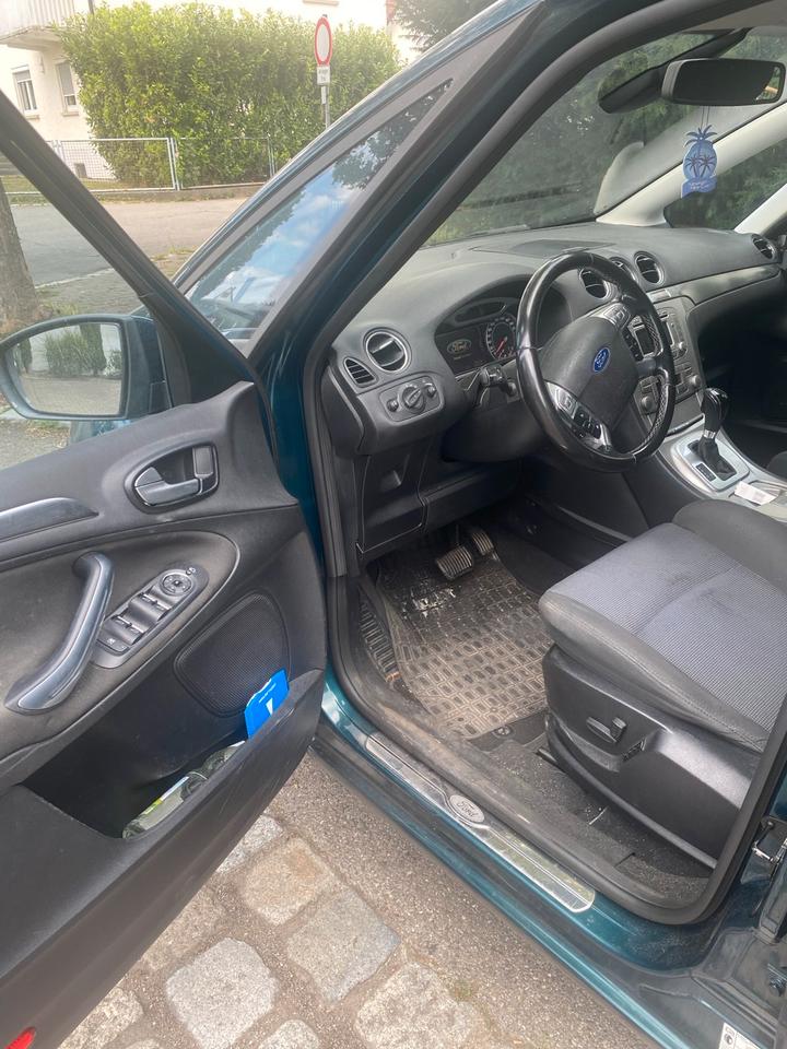 Ford C-Max 2010 — photo 5