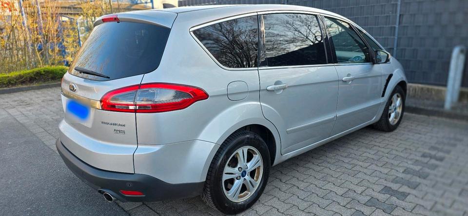 Ford S-Max 2011 — engine