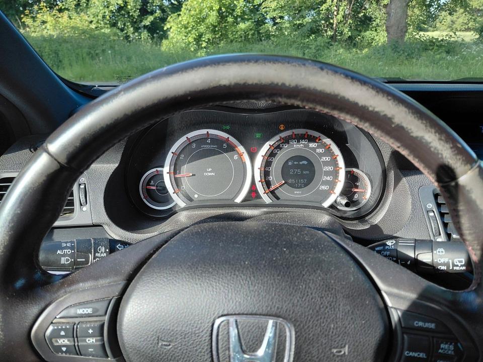 Honda Accord 2011 — photo 6