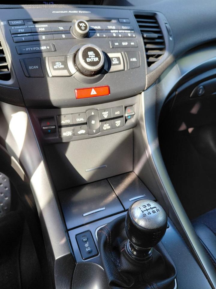 Honda Accord 2011 — photo 7