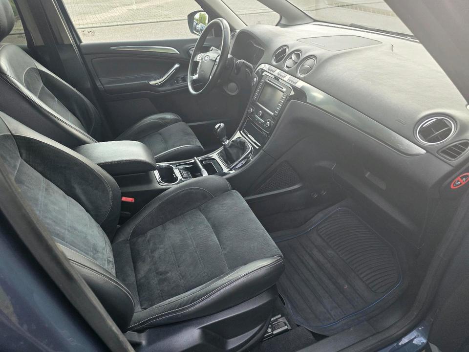 Ford S-Max 2011 — photo 6