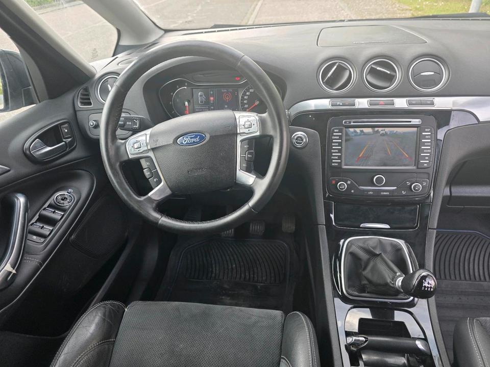 Ford S-Max 2011 — photo 7