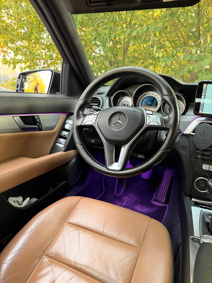 Mercedes Benz C 200 2011 — photo 5