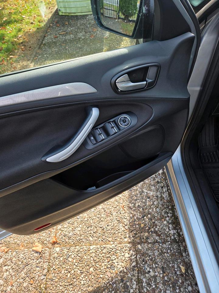 Ford S-Max 2008 — photo 11