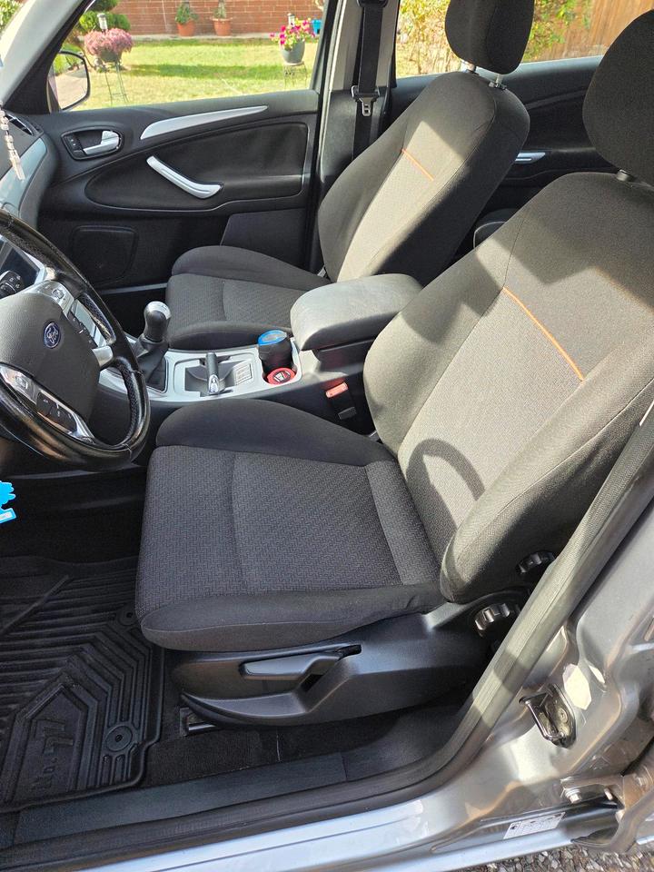 Ford S-Max 2008 — photo 9