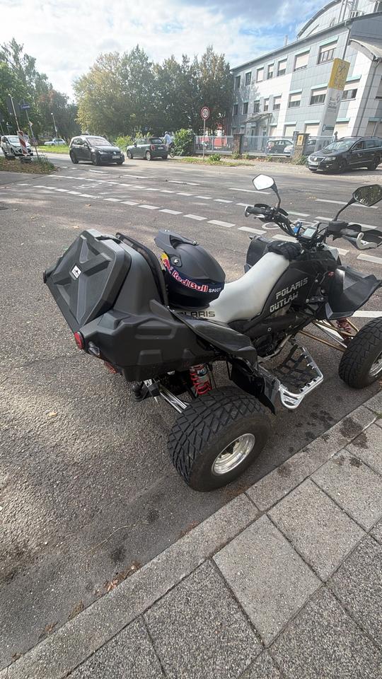 Polaris Outlaw 500 IRS LOF 2009 — rear view