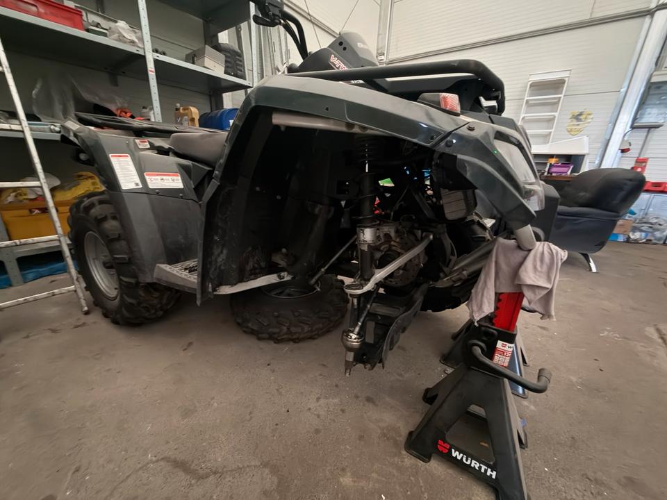 Weitere Motorräder Quad CanAm Outlander Bombardier 2010 — двигун 800 ccm