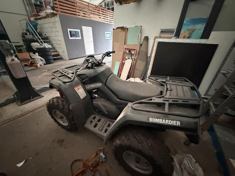 Weitere Motorräder Quad CanAm Outlander Bombardier 2010 — фото 7