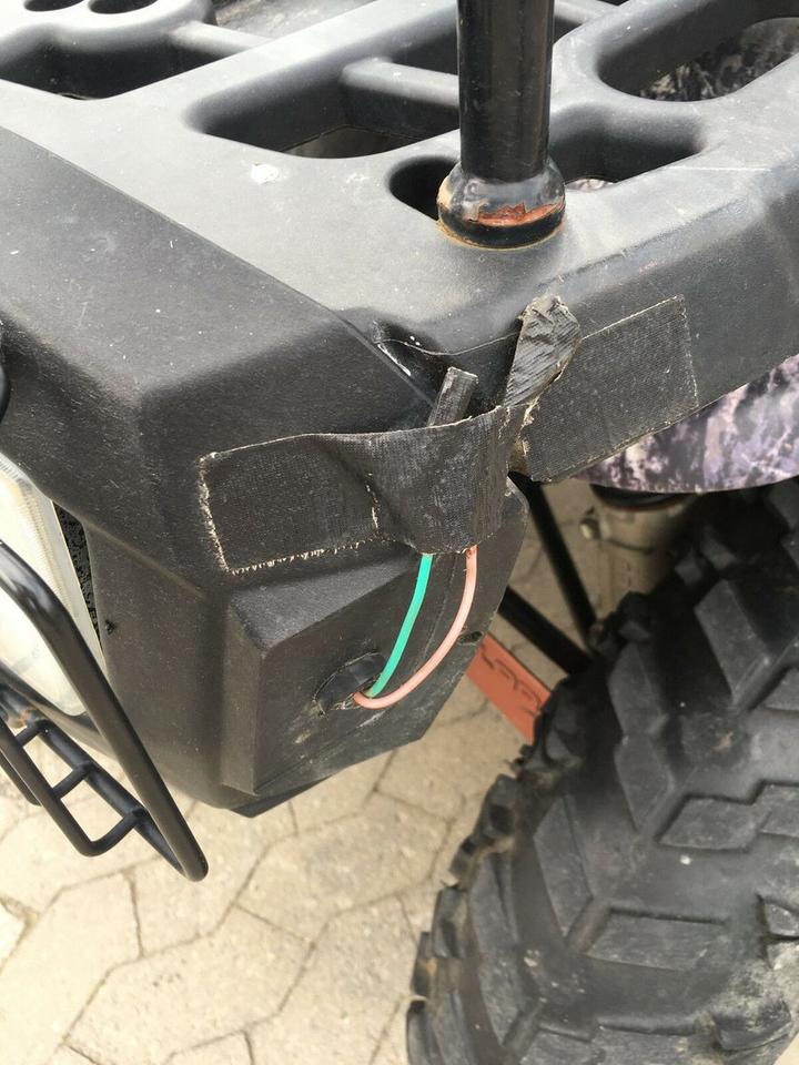 Weitere Motorräder Polaris Sportsman 700 Twin AWD AHK Winde 2005 — photo 7
