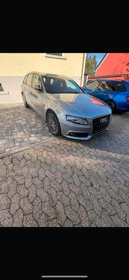 Audi A4 2009 — rear view