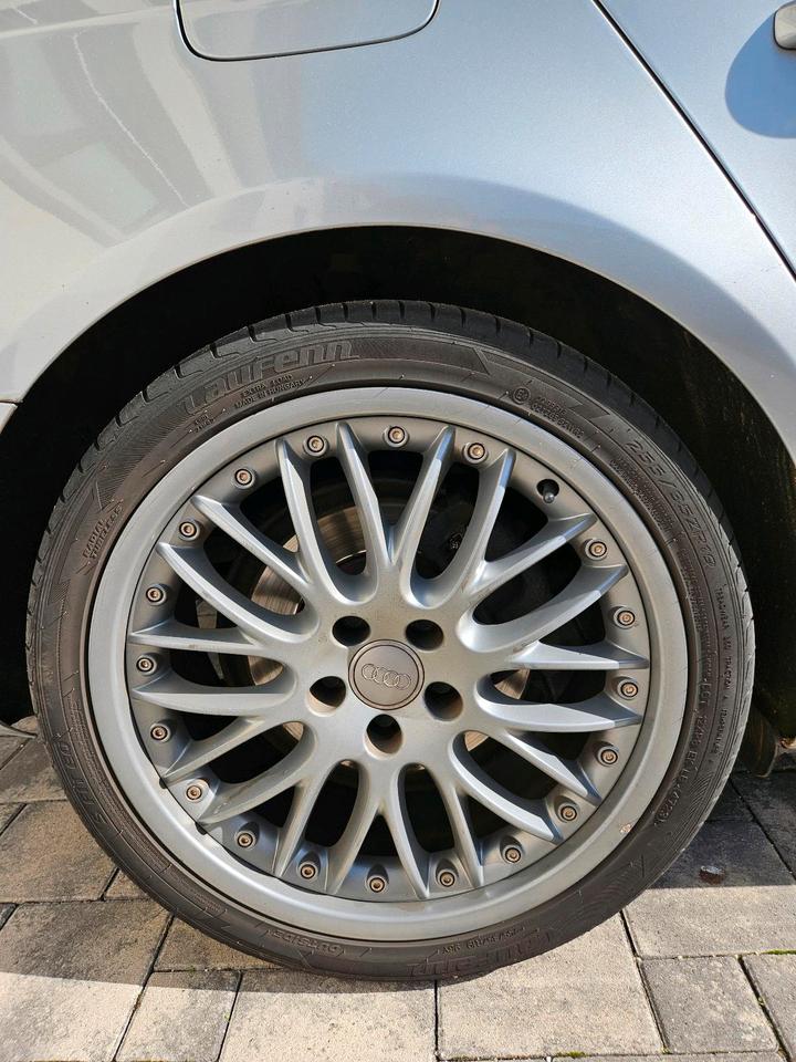 Audi A4 2009 — photo 8