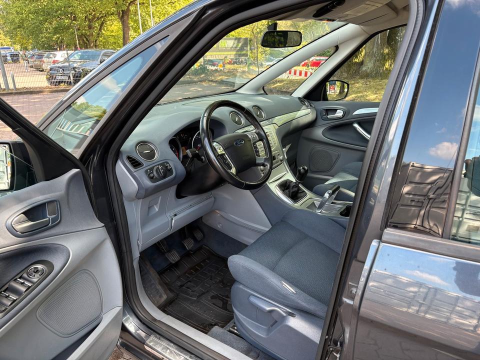Ford S-Max 2007 — photo 13