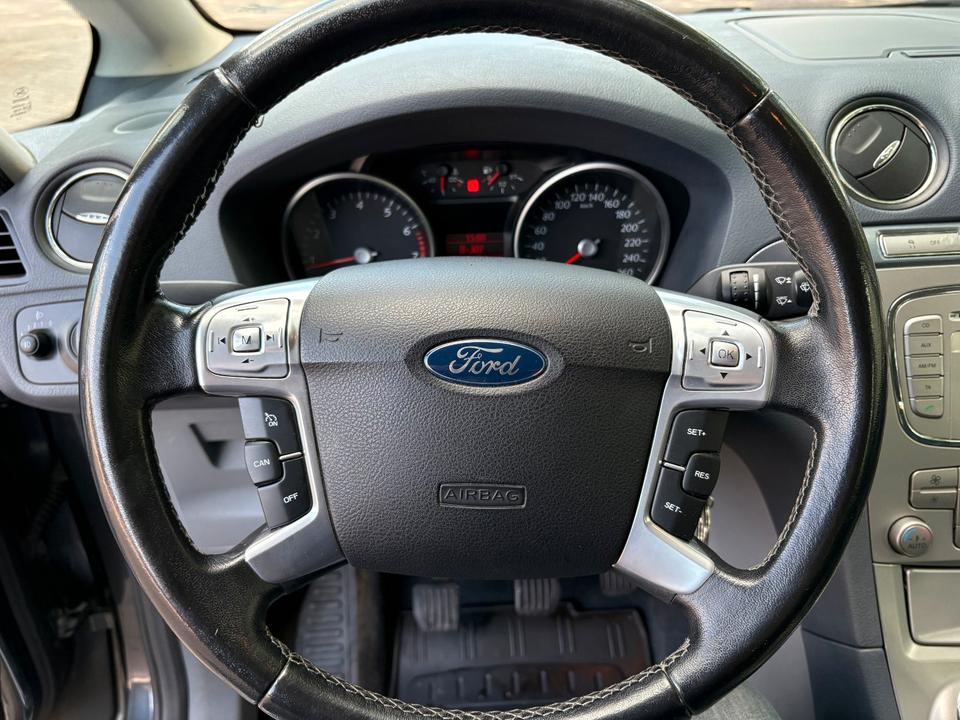 Ford S-Max 2007 — photo 16