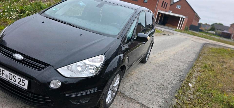 Ford S-Max 2011 — салон
