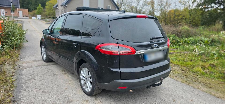 Ford S-Max 2011 — двигун