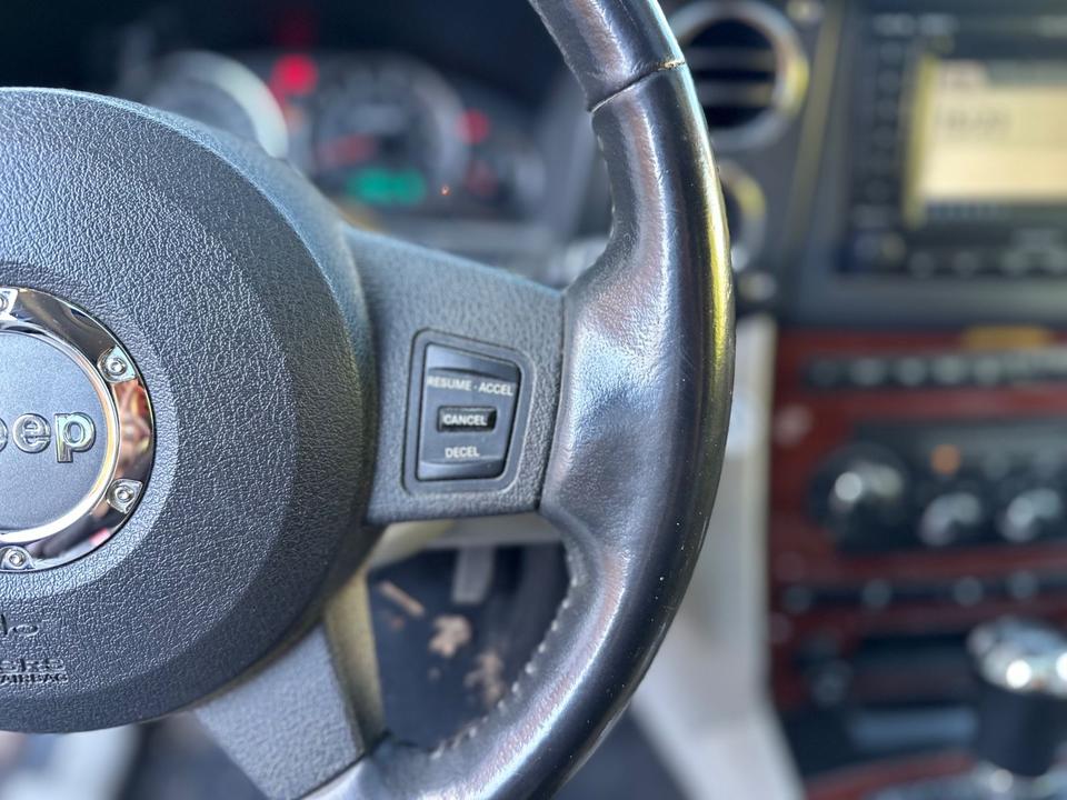 Jeep Commander 2008 — photo 11