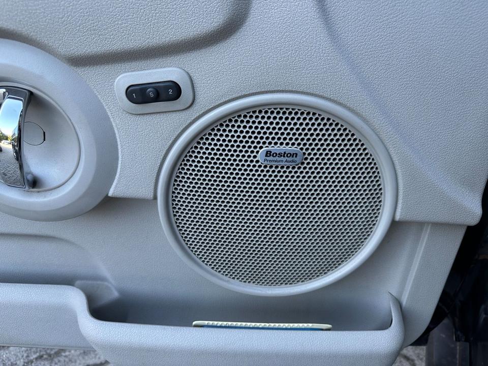 Jeep Commander 2008 — photo 17