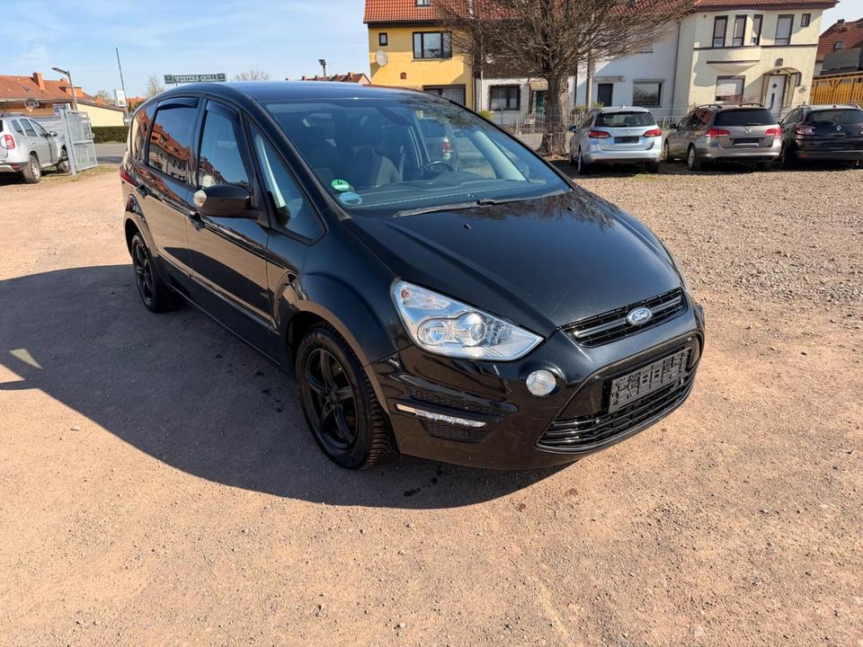 Ford S-Max 2013 — photo 18