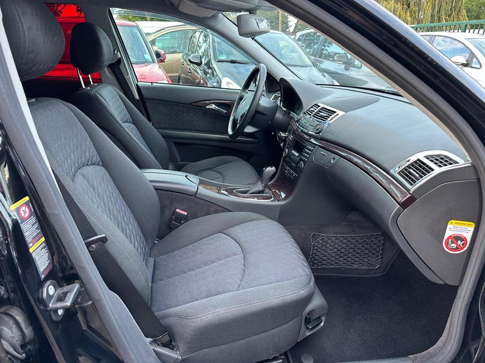 Mercedes Benz E 200 2005 — photo 15
