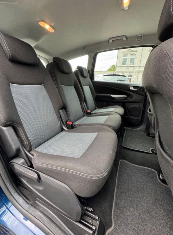 Ford S-Max 2009 — photo 7