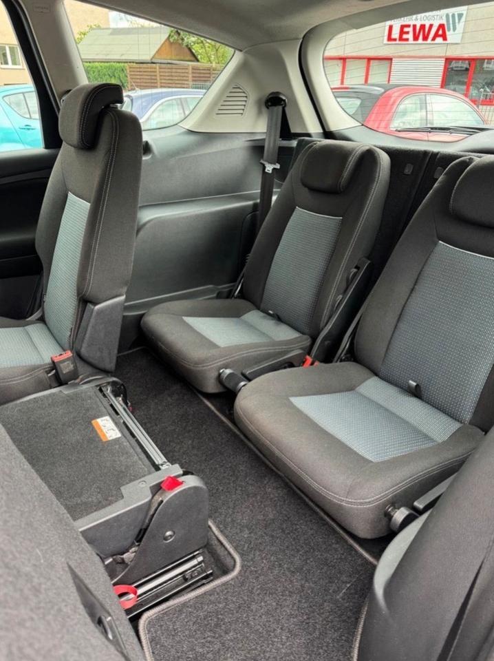 Ford S-Max 2009 — photo 8