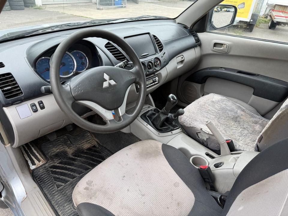 Mitsubishi L200 2006 — photo 14