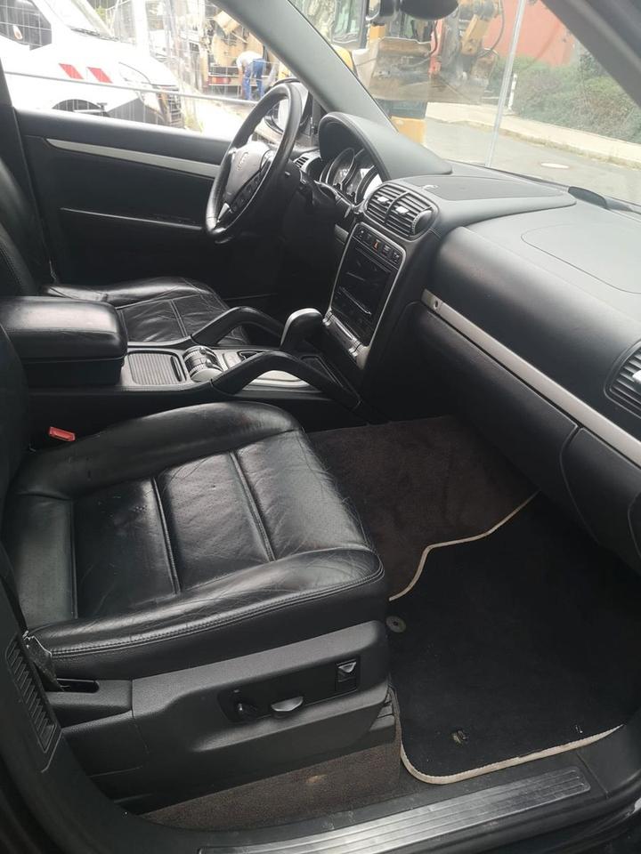 Porsche Cayenne 2006 — photo 6