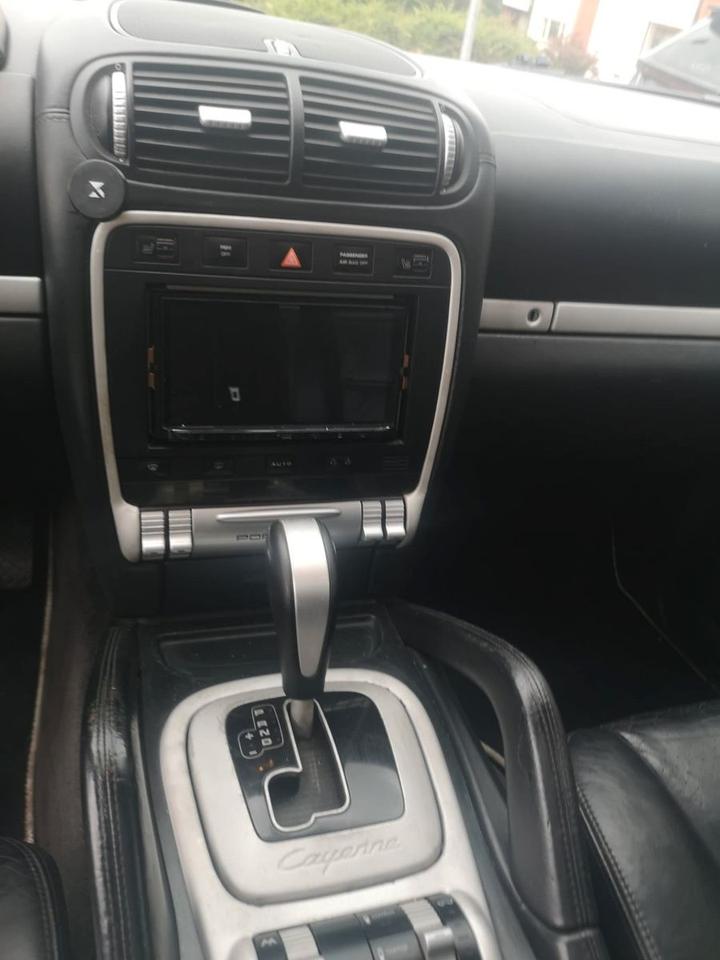 Porsche Cayenne 2006 — photo 9