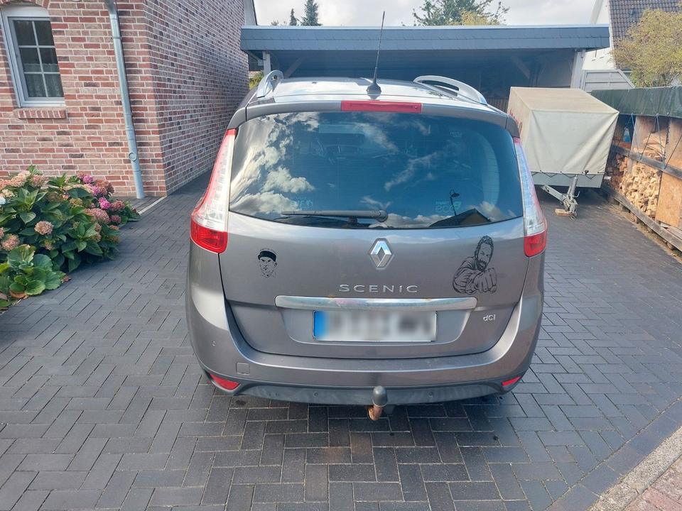 Renault Grand Scenic 2013 — двигун
