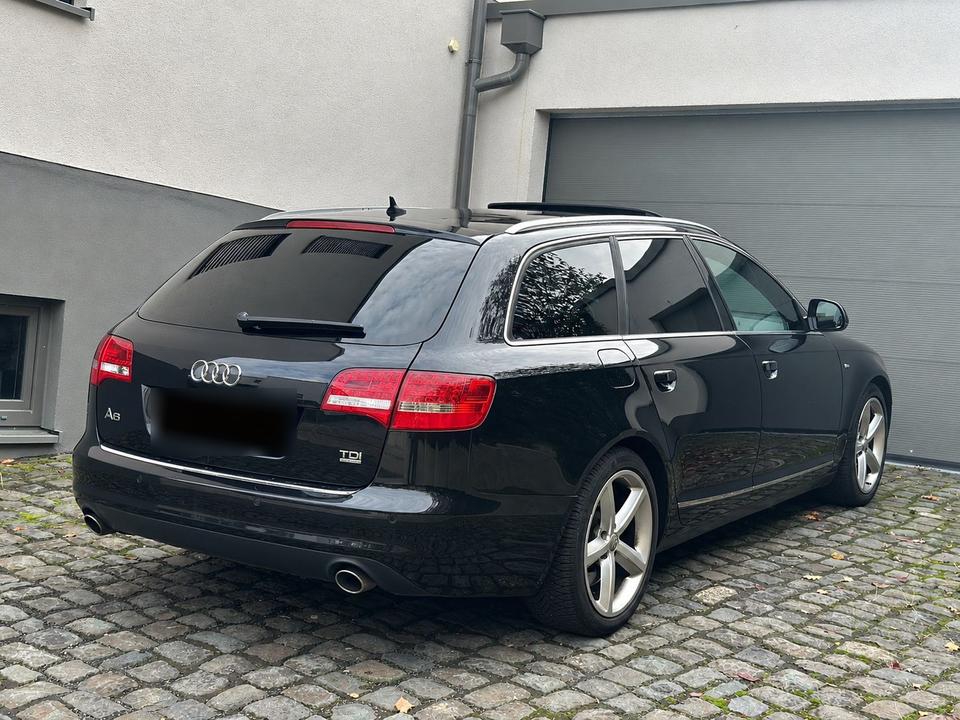 Audi A6 2011 — engine