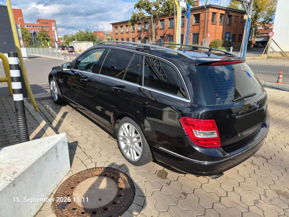 Mercedes Benz C 220 2010 — photo 10