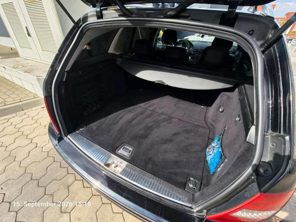 Mercedes Benz C 220 2010 — photo 7