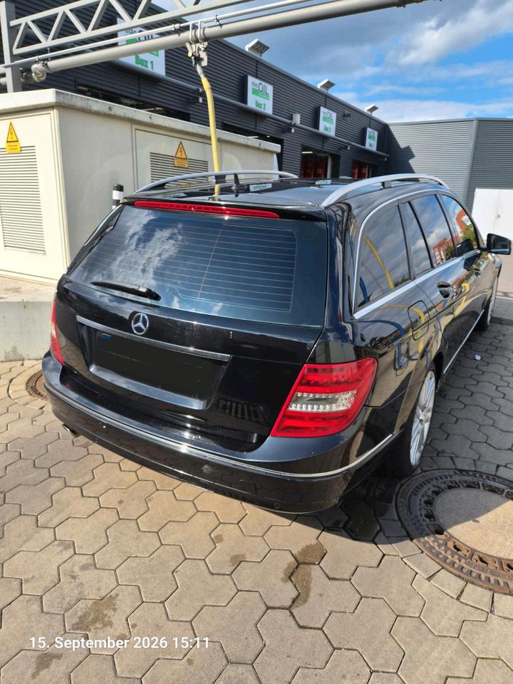 Mercedes Benz C 220 2010 — photo 9