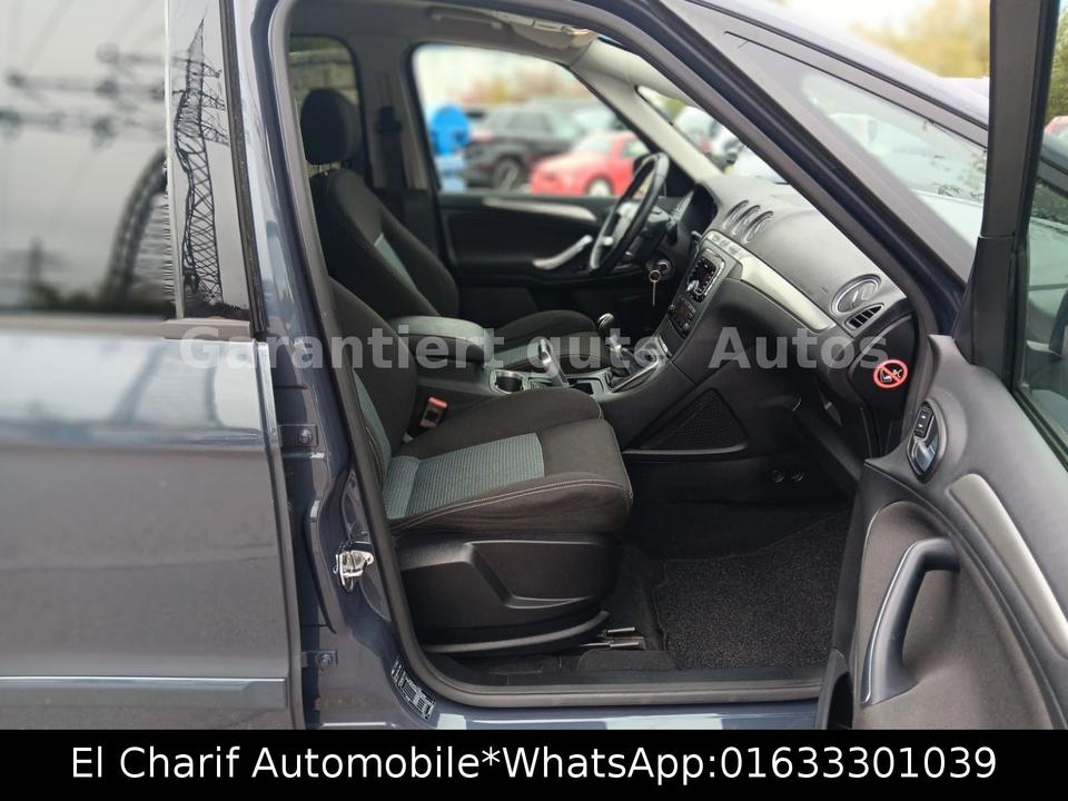 Ford S-Max 2013 — photo 13
