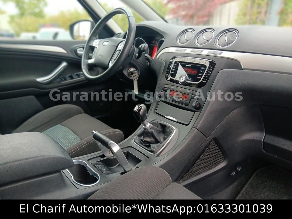 Ford S-Max 2013 — photo 14